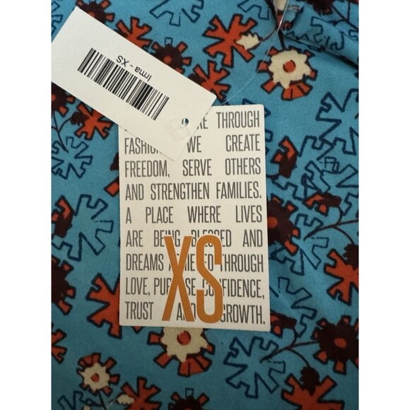 LuLaRoe Irma Top‎ Puzzle Colorful Size XS Hi Low Teacher Travel Loungewear NWT - Picture 8 of 12